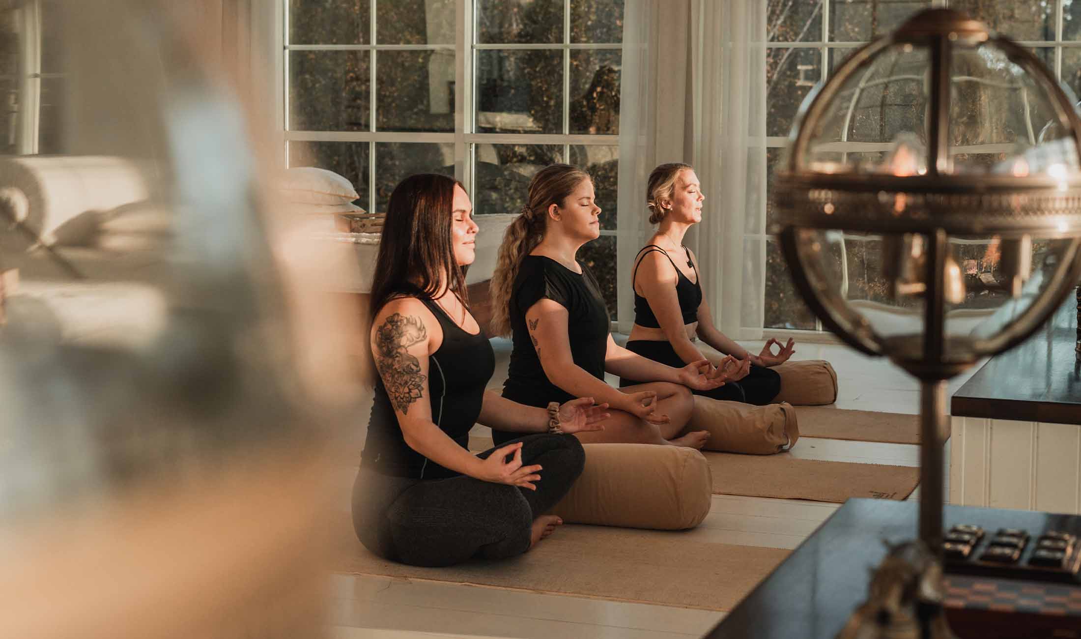 Yoga Träna på Ystad SaltsjöBad Köp Medlemskap träning Yoga