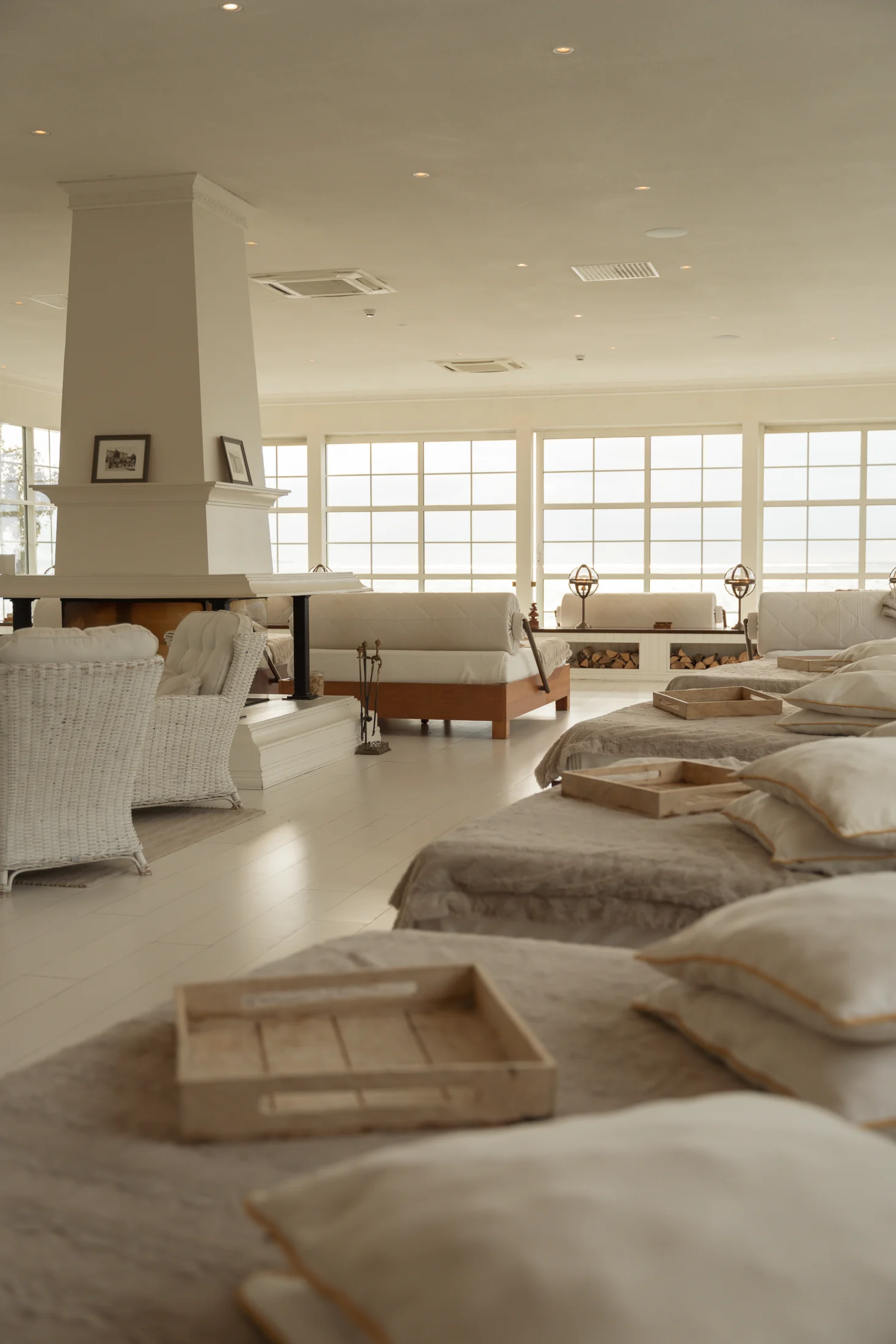 Vilorum och lounge på Ystad Saltsjöbad i Skåne, perfekt för spa, wellness och avkopplande hotellvistelse.