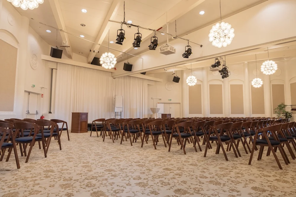 YstadSaltsjöbad Large Motesrum